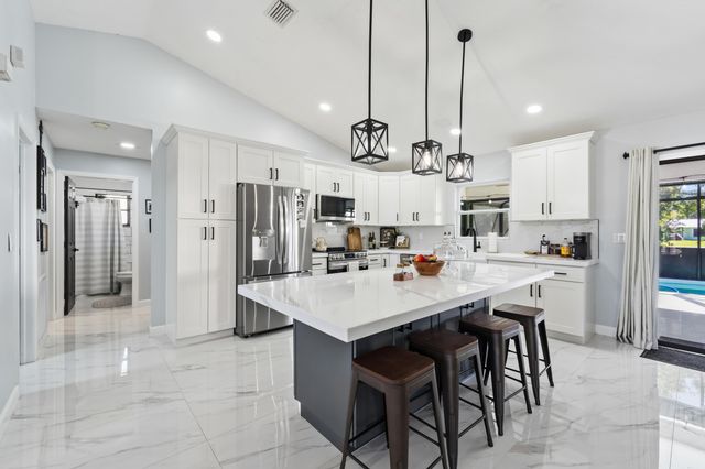 5606 SUNSET Boulevard, Fort Pierce, FL 34982