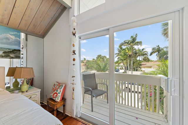 105 Albacore Lane, Jupiter, FL 33477