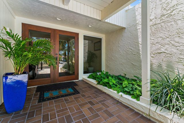 105 Albacore Lane, Jupiter, FL 33477