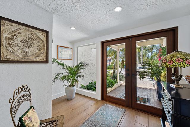 105 Albacore Lane, Jupiter, FL 33477