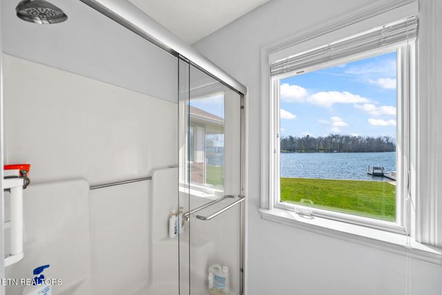 1256 Arrowhead Drive, Crossville, TN 38572