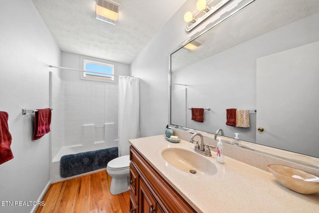 1256 Arrowhead Drive, Crossville, TN 38572