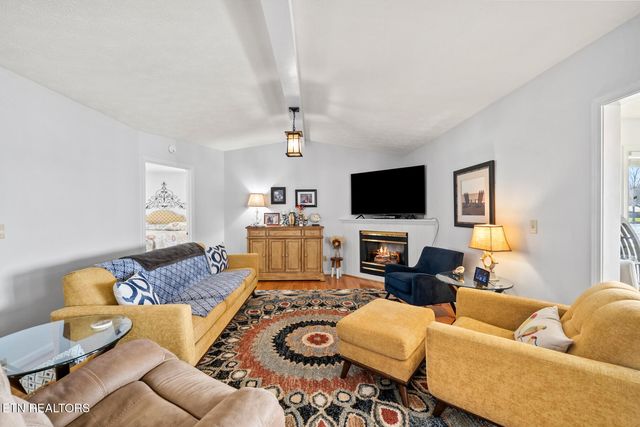 1256 Arrowhead Drive, Crossville, TN 38572