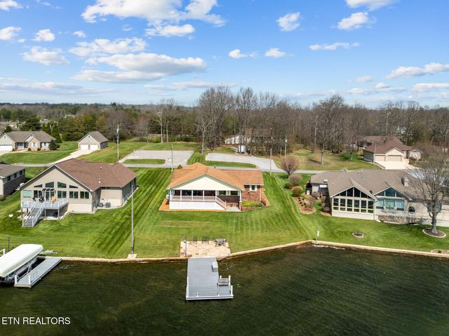 1256 Arrowhead Drive, Crossville, TN 38572