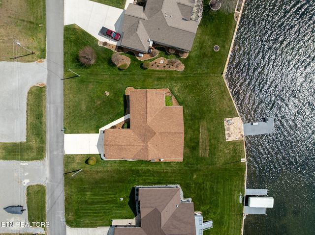 1256 Arrowhead Drive, Crossville, TN 38572