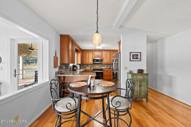 1256 Arrowhead Drive, Crossville, TN 38572