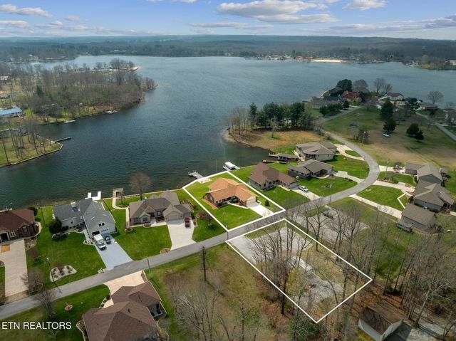 1256 Arrowhead Drive, Crossville, TN 38572