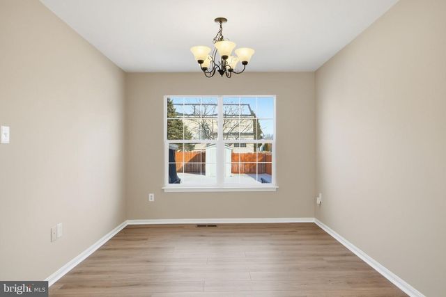 9231 STEPHANIE ST, Manassas Park, VA 20111