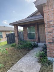 2416 Blue Sky LN, Lockhart, TX 78644