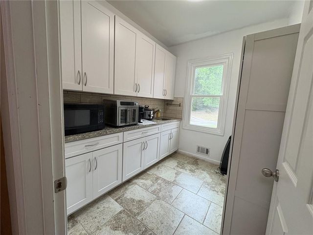 1703 Dudley Drive, Woodstock, GA 30188