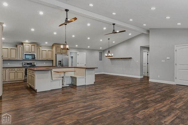 6655 Highway 49 S, Paragould, AR 72450