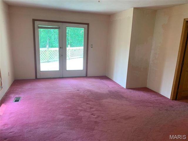 102 Hillside Court, Collinsville, IL 62234