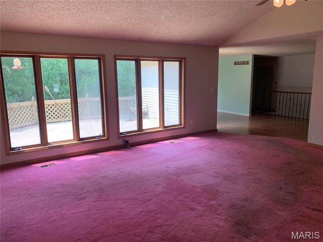 102 Hillside Court, Collinsville, IL 62234