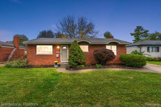 31608 Meadows Avenue, Madison Heights, MI 48071