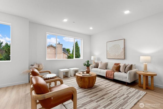 1417 SW 111th Lane, Seattle, WA 98146