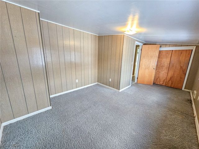 460 Devitt Avenue, Campbell, OH 44405