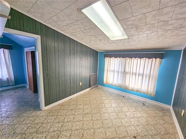 460 Devitt Avenue, Campbell, OH 44405