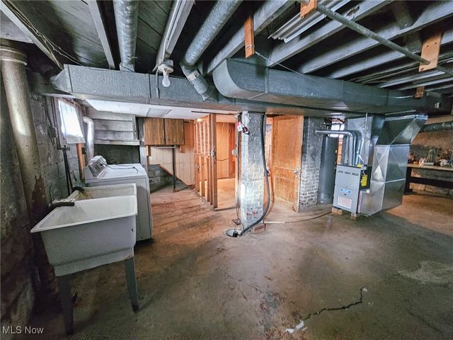 460 Devitt Avenue, Campbell, OH 44405