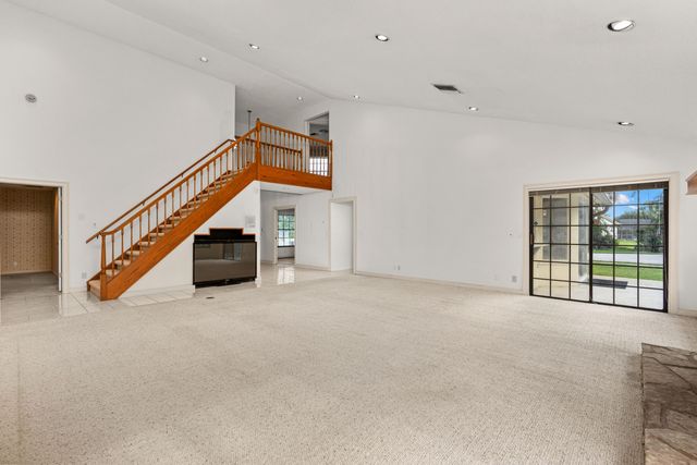 3693 Valley Park Way, Wellington, FL 33467