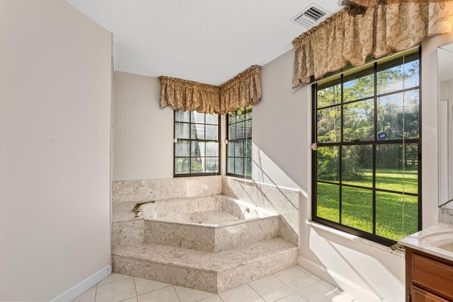 3693 Valley Park Way, Wellington, FL 33467