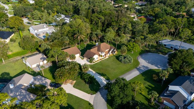 3693 Valley Park Way, Wellington, FL 33467