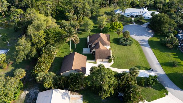 3693 Valley Park Way, Wellington, FL 33467