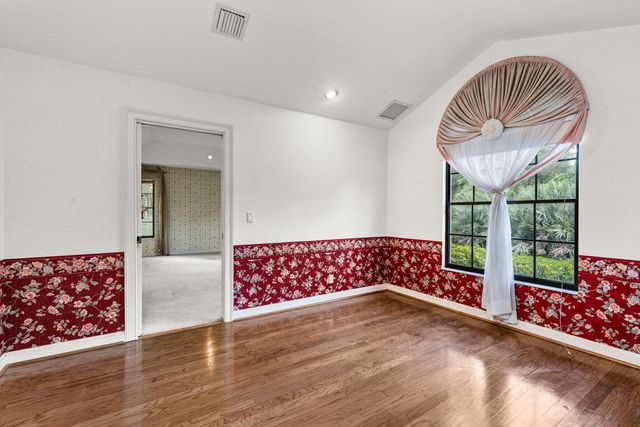 3693 Valley Park Way, Wellington, FL 33467