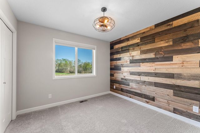 1120 7th Avenue NE, Isanti, MN 55040