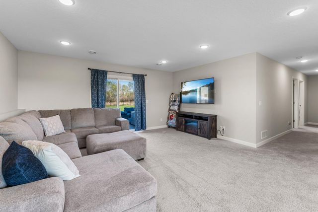 1120 7th Avenue NE, Isanti, MN 55040