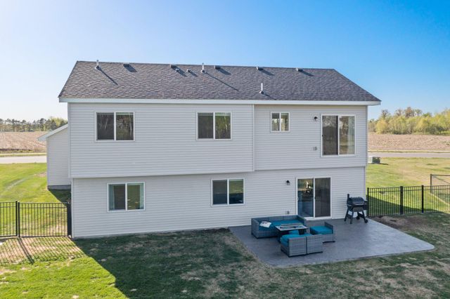 1120 7th Avenue NE, Isanti, MN 55040