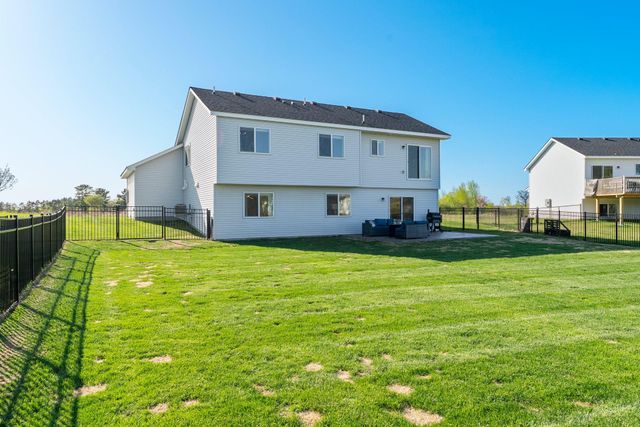 1120 7th Avenue NE, Isanti, MN 55040
