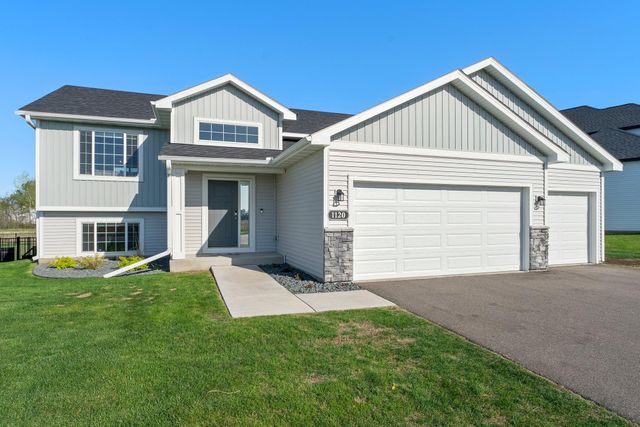 1120 7th Avenue NE, Isanti, MN 55040