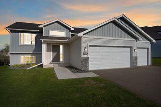 1120 7th Avenue NE, Isanti, MN 55040