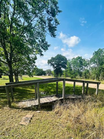 2307 Tuttle Street, Rock Island, TX 77470