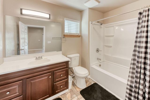 28053 Sky Harbour Road, Friant, CA 93626