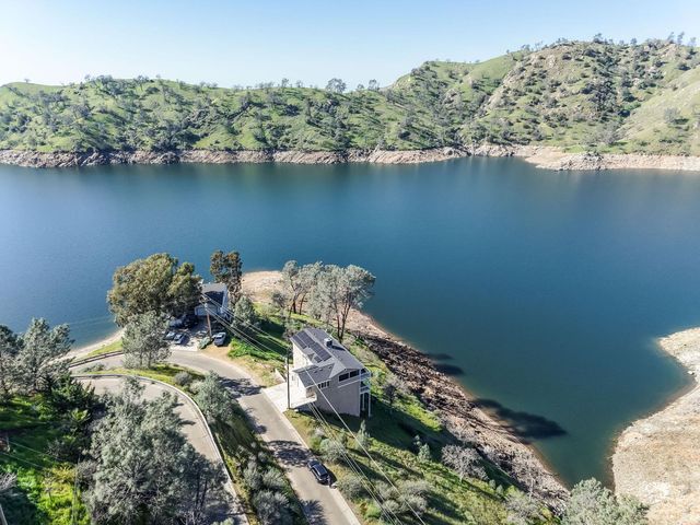 28053 Sky Harbour Road, Friant, CA 93626