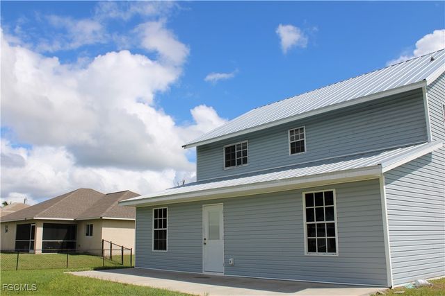 1834 NW 5th PL, Cape Coral, FL 33993