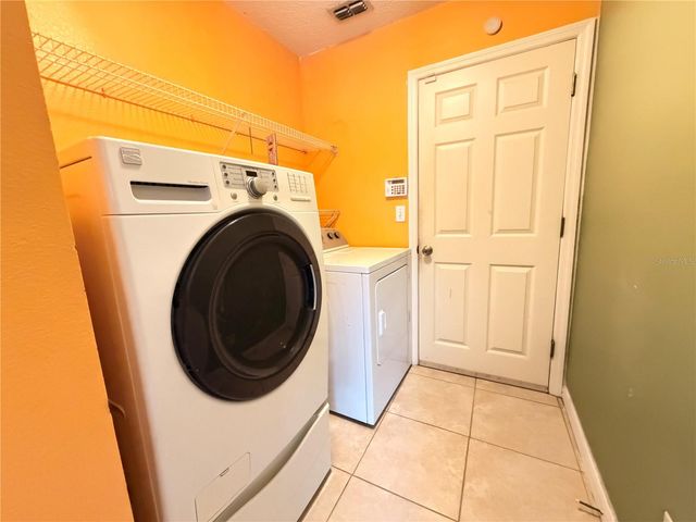 1104 STRATTON AVENUE, Groveland, FL 34736