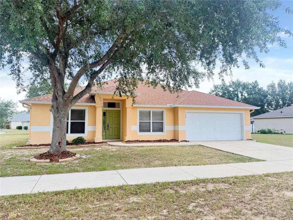 1104 STRATTON AVENUE, Groveland, FL 34736