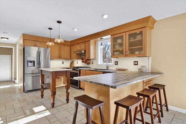 10 Autumn Street, Goffstown, NH 03045