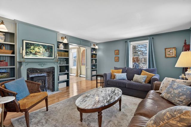 10 Autumn Street, Goffstown, NH 03045