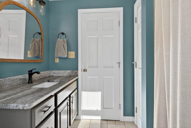 10 Autumn Street, Goffstown, NH 03045