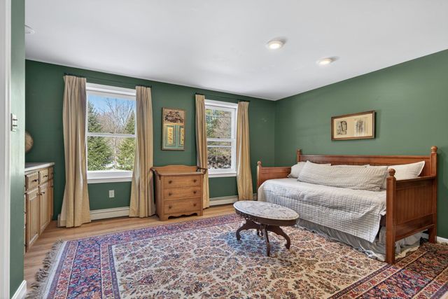 10 Autumn Street, Goffstown, NH 03045