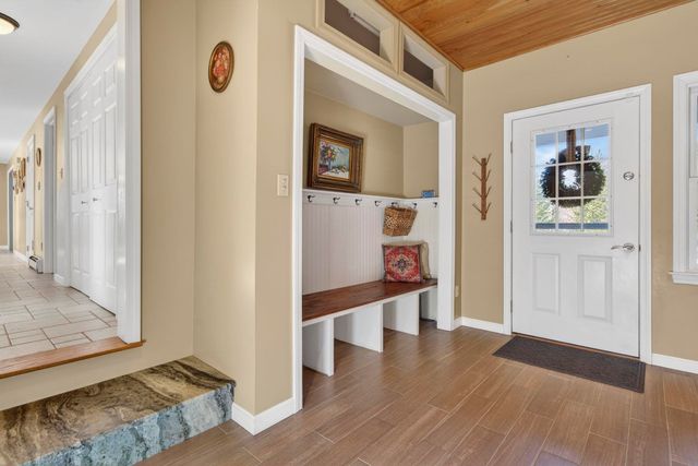 10 Autumn Street, Goffstown, NH 03045