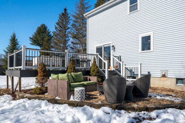 10 Autumn Street, Goffstown, NH 03045