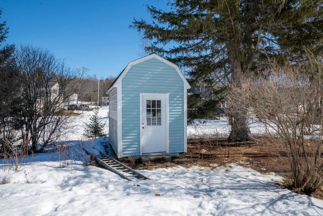 10 Autumn Street, Goffstown, NH 03045