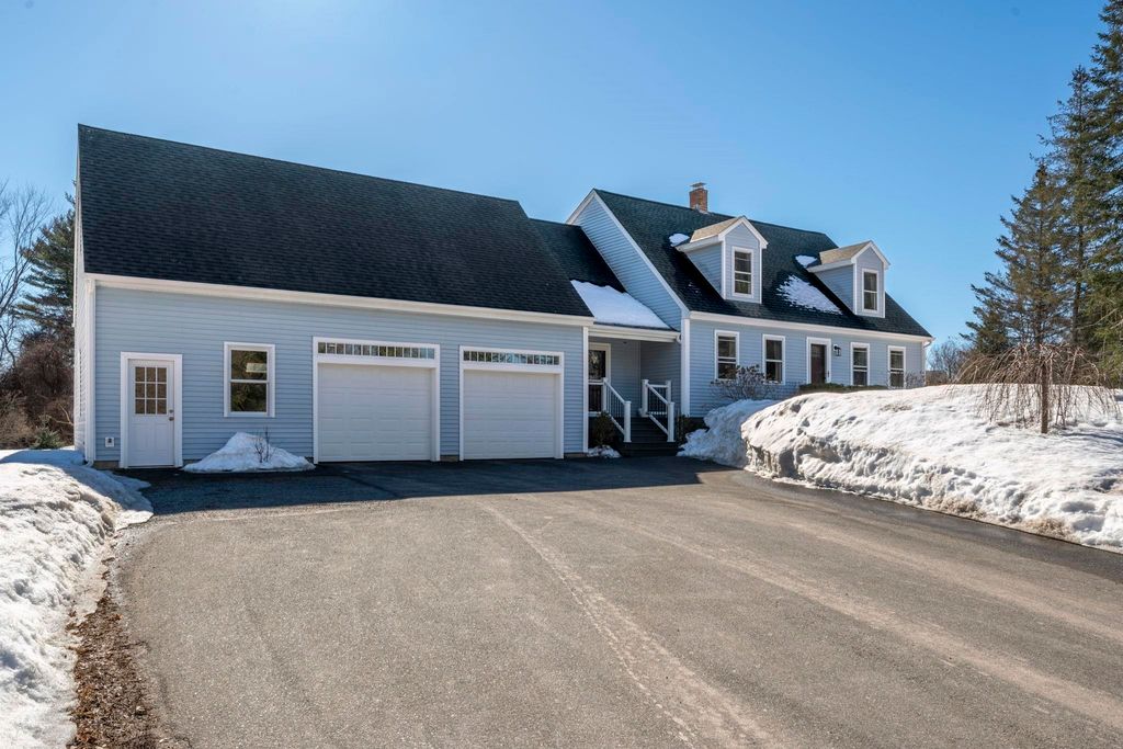 10 Autumn Street, Goffstown, NH 03045