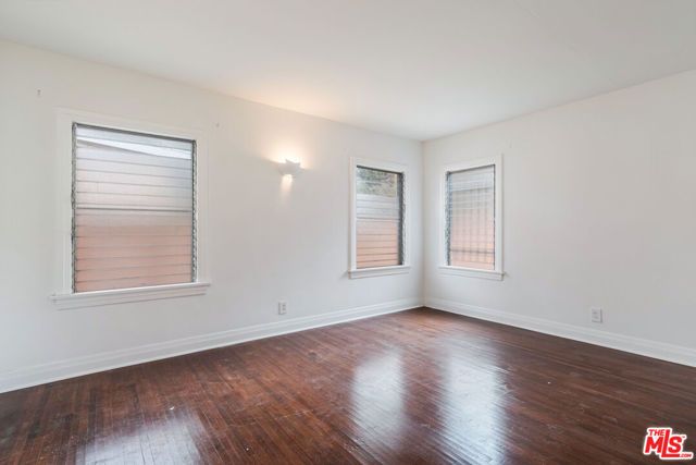 127 S Carson Road, Beverly Hills, CA 90211