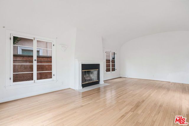 127 S Carson Road, Beverly Hills, CA 90211