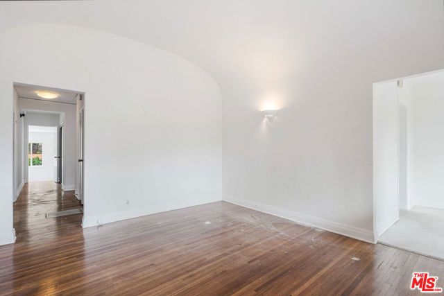 127 S Carson Road, Beverly Hills, CA 90211